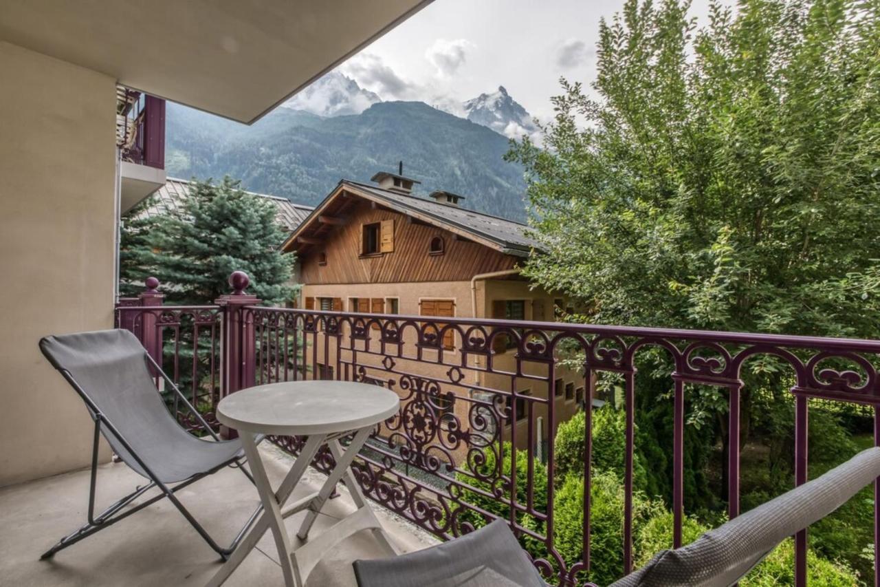 Villa Vallet- Newly Renovated 2 Bedroom Nestled Just Off The Main Street Chamonix Luaran gambar