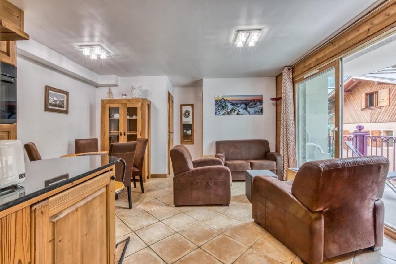 Villa Vallet- Newly Renovated 2 Bedroom Nestled Just Off The Main Street Chamonix Luaran gambar